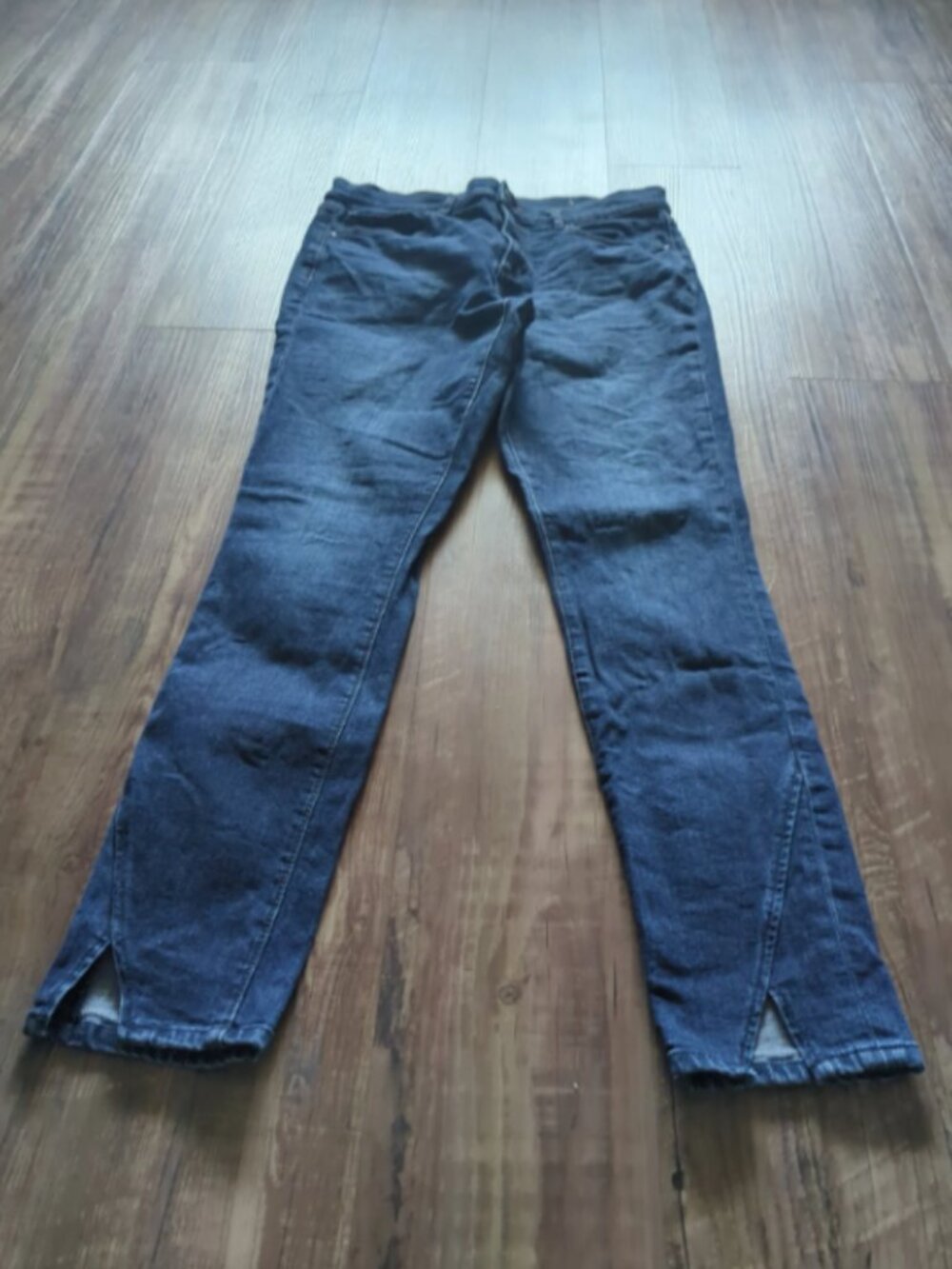 LOFT Outlet Split-Hem Skinny Jeans Size 8